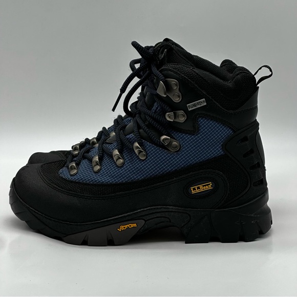 L. L. Bean boots. Size 7 Wide - Picture 4 of 9